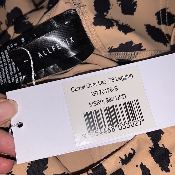 All Fenix | Cheetah 7/8 Leggings Size Small - Picture 7 of 8